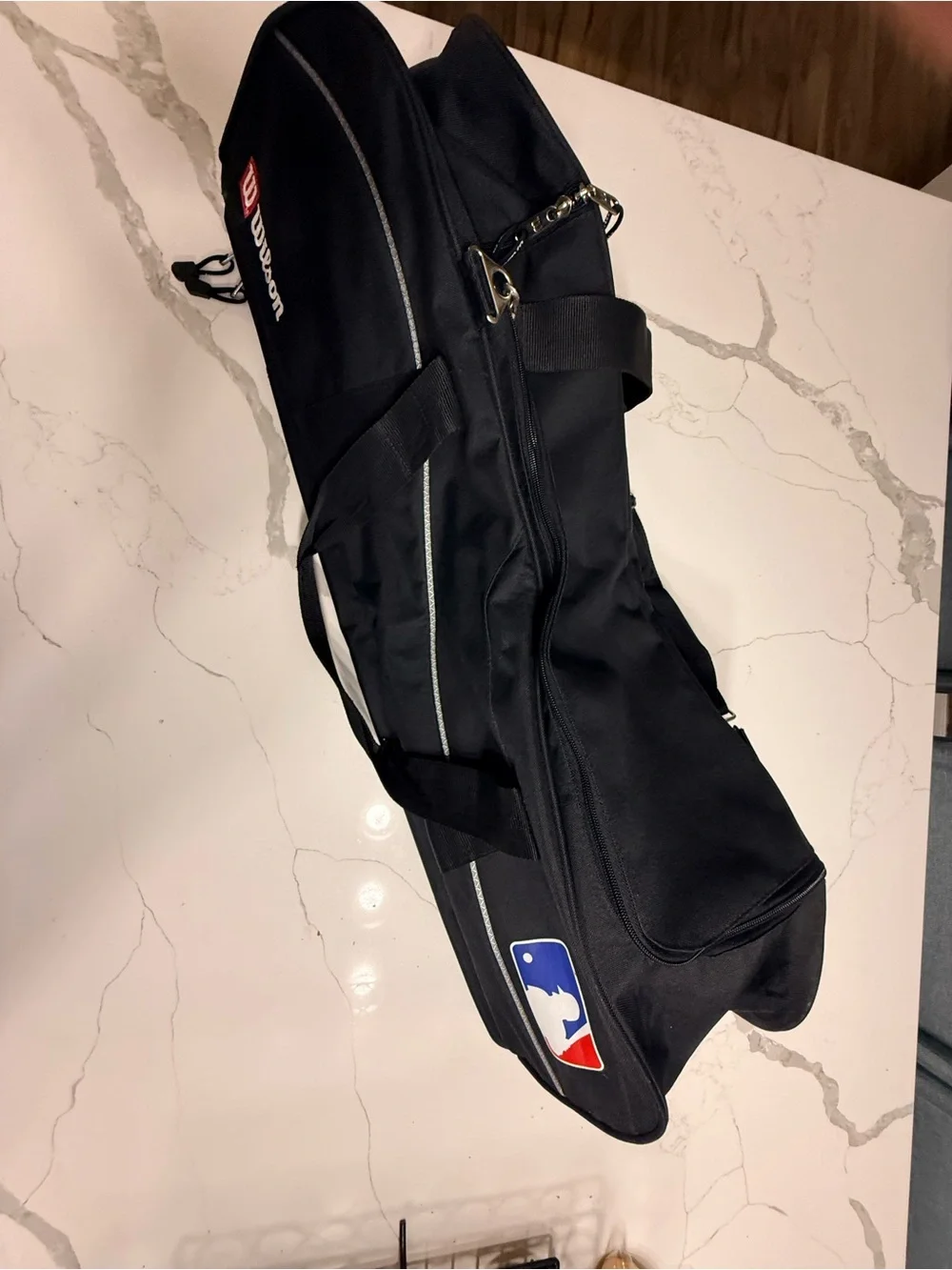 MLB Wilson BLACK & RED Major League Baseball Softball Bat Bag Carry All
